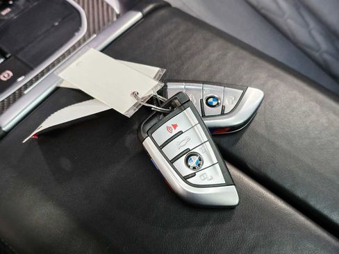 Used 2022 BMW X5 M50i w/ Executive Package image 32