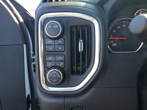 Used 2022 Chevrolet Silverado 2500 LT w/ Z71 Sport Edition image 18