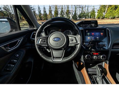 Used 2022 Subaru Forester Touring image 21