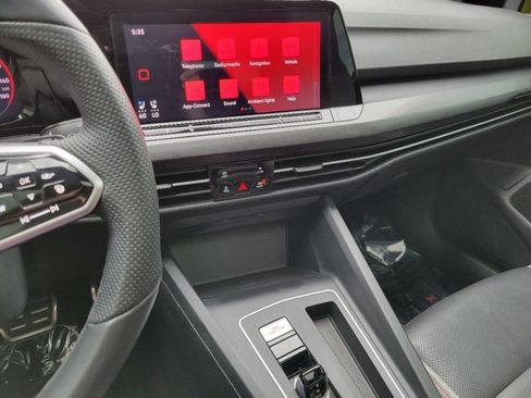 Used 2022 Volkswagen GTI Autobahn image 32