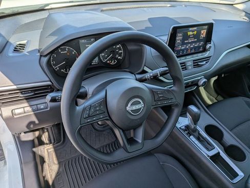 Certified 2025 Nissan Altima 2.5 S image 15