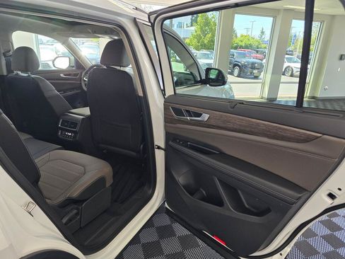 New 2026 Volkswagen Atlas SEL AWD/4WD image 37