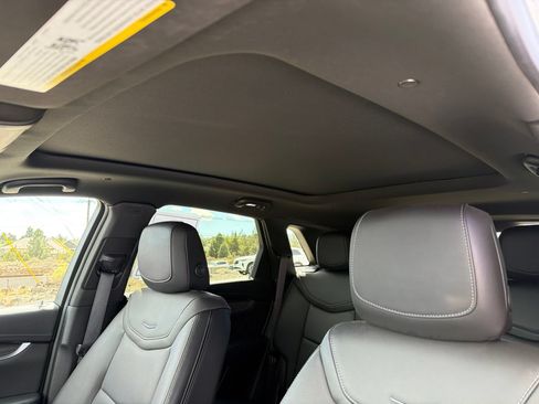 Used 2024 Cadillac XT5 Sportv w/ Technology Package AWD/4WD image 17