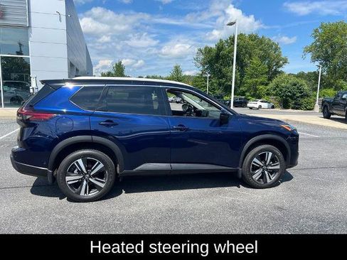 Certified 2025 Nissan Rogue SL AWD/4WD image 14