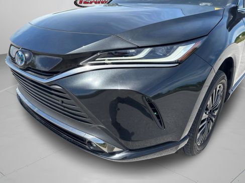 Used 2024 Toyota Venza Nightshade AWD/4WD image 39