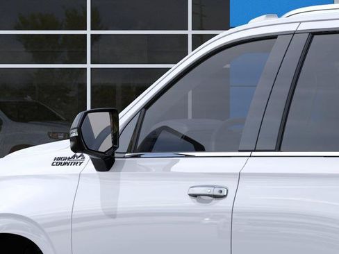 New 2026 Chevrolet Tahoe High Country AWD/4WD image 12