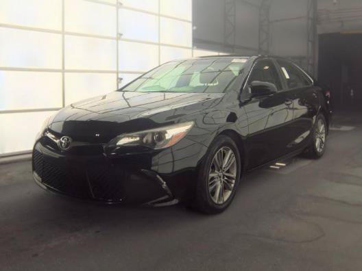 Used 2015 Toyota Camry SE FWD image 1