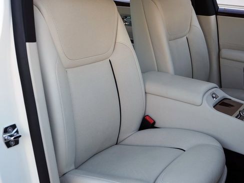 Used 2016 Rolls-Royce Ghost image 10