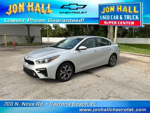 Used 2021 Kia Forte LXS FWD image 2