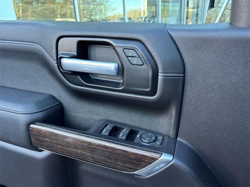 Used 2021 GMC Sierra 1500 Elevation w/ Preferred Package image 18