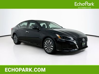 Used 2024 Nissan Altima 2.5 SV