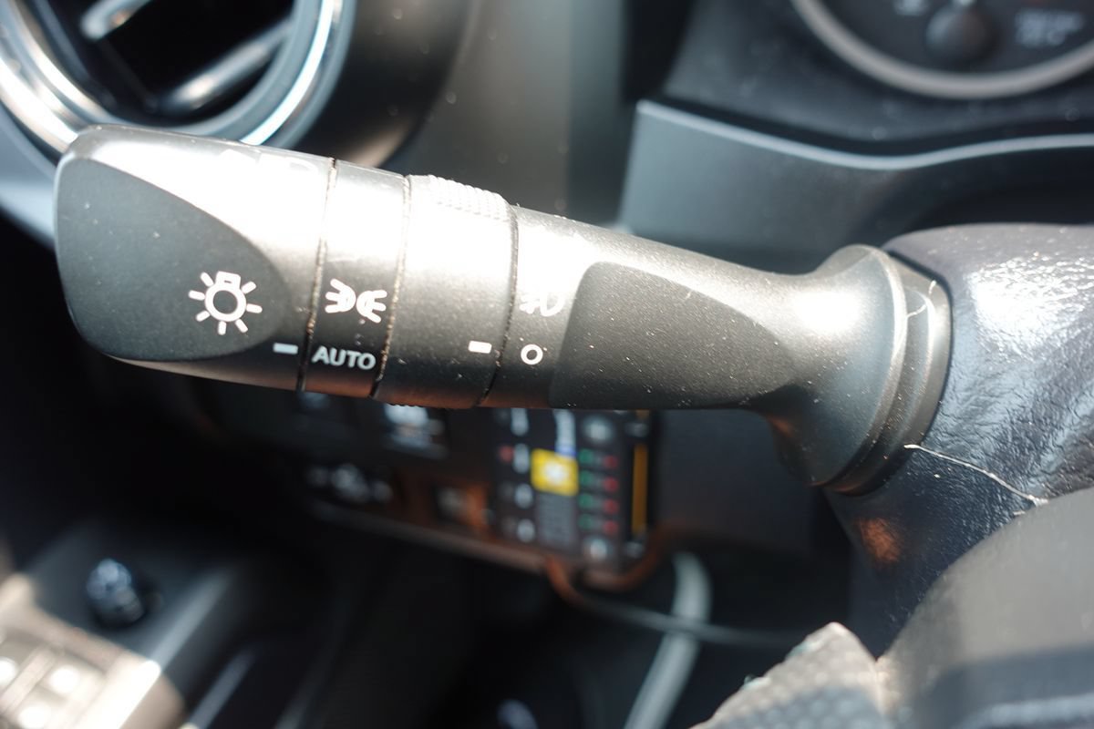 Used 2020 Toyota Tacoma TRD Off-Road AWD/4WD image 48