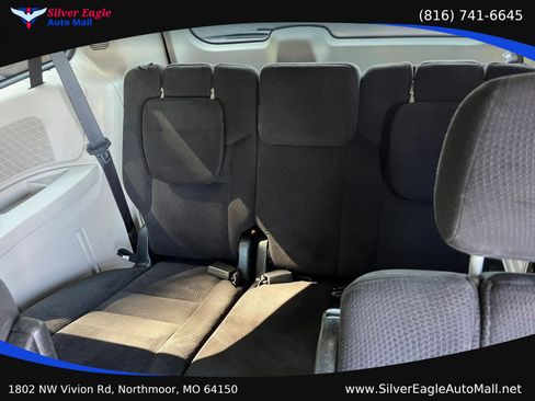 Used 2014 Dodge Grand Caravan SXT w/ Rear Park Assist Package FWD image 10