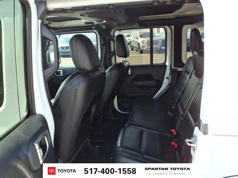 Used 2020 Jeep Wrangler Unlimited Sahara AWD/4WD image 12