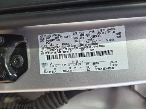 Used 2015 Ford F150 Platinum w/ Equipment Group 701A Luxury image 33