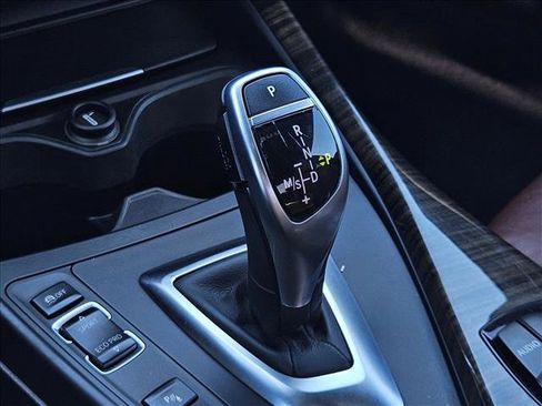 Used 2016 BMW M235i Coupe image 11