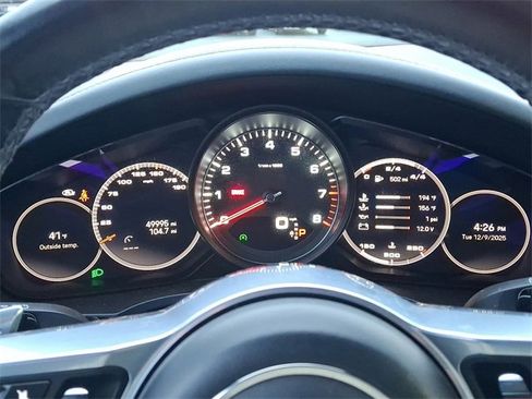 Used 2022 Porsche Cayenne S image 22