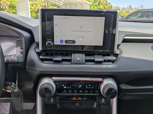 Used 2025 Toyota RAV4 LE FWD image 23