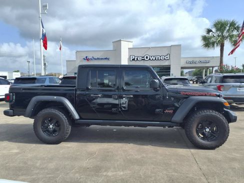 Used 2022 Jeep Gladiator Mojave AWD/4WD image 4