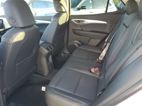 New 2026 Buick Envision Avenir image 8