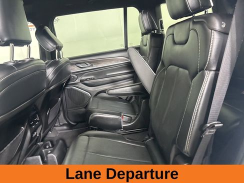 Used 2023 Jeep Grand Cherokee L Overland AWD/4WD image 23
