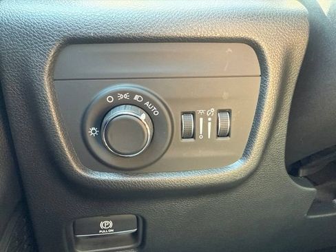 Certified 2023 Jeep Grand Cherokee L Laredo RWD image 12