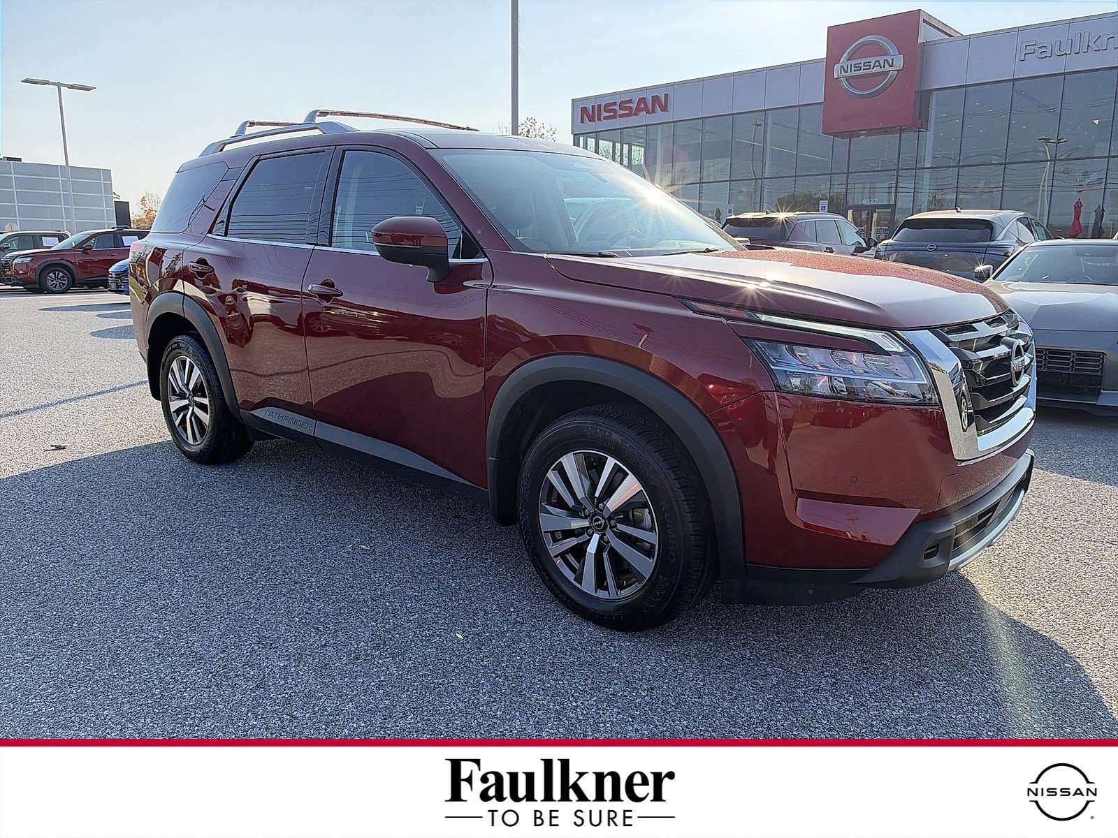 Certified 2024 Nissan Pathfinder SL AWD/4WD image 1