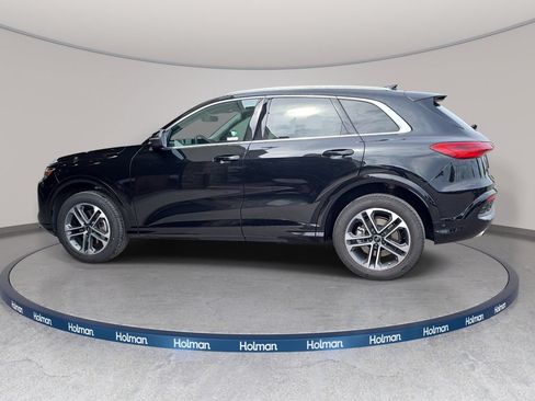Used 2025 Audi Q5 Premium w/ Convenience Package AWD/4WD image 9