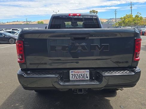 Used 2025 RAM 2500 Big Horn AWD/4WD image 5