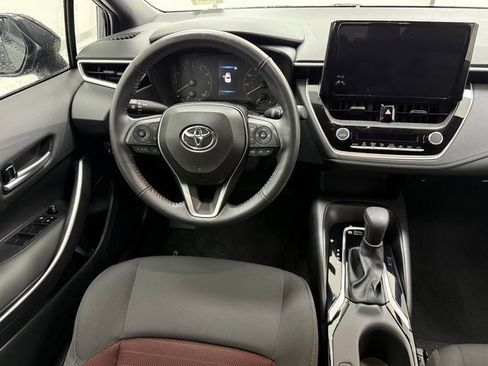 Used 2024 Toyota Corolla SE image 32