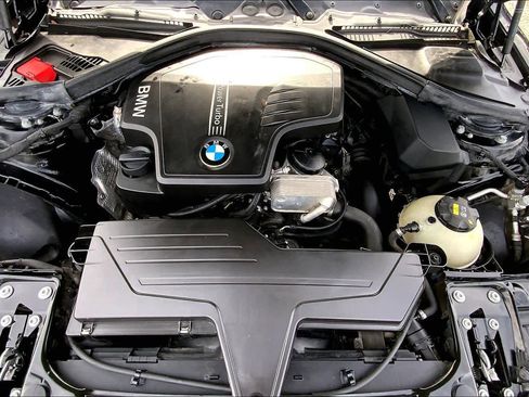 Used 2018 BMW 320i Sedan image 29