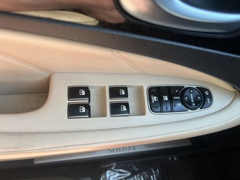 Used 2016 Hyundai Equus Signature RWD image 18