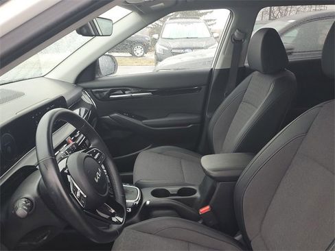 Certified 2024 Kia Seltos S image 16