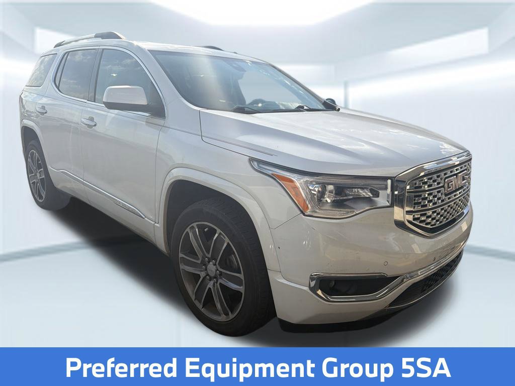Used 2018 GMC Acadia Denali w/ Technology Package FWD image 4