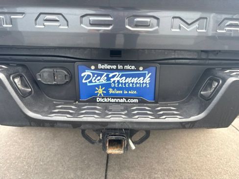 Used 2020 Toyota Tacoma TRD Off-Road AWD/4WD image 26