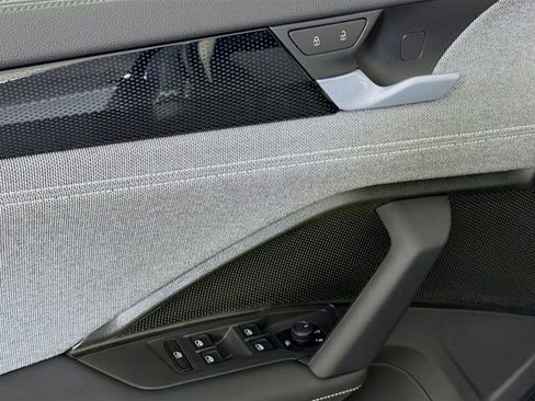 New 2026 Volkswagen Tiguan S image 18