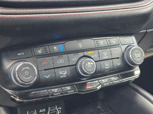 Certified 2023 Dodge Durango R/T AWD/4WD image 34