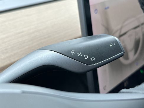 Used 2021 Tesla Model 3 Standard Range Plus image 21