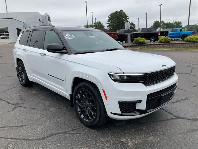 Certified 2025 Jeep Grand Cherokee L Summit w/ Obsidian Package AWD/4WD image 1