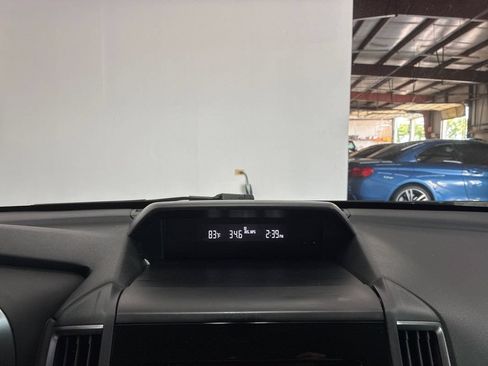 Used 2018 Subaru Crosstrek 2.0i Premium AWD/4WD image 14