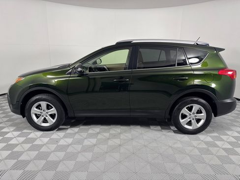 Used 2013 Toyota RAV4 XLE image 9