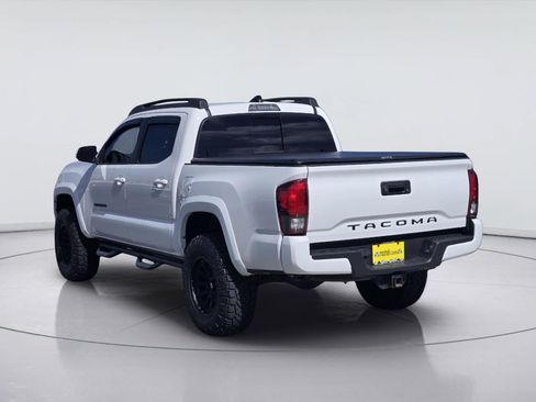 Used 2022 Toyota Tacoma TRD Sport AWD/4WD image 6