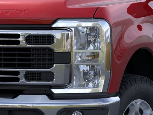 New 2026 Ford F350 XLT w/ 360-Degree Camera Package AWD/4WD image 18