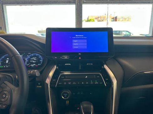 Certified 2024 Toyota Venza Limited AWD/4WD image 23