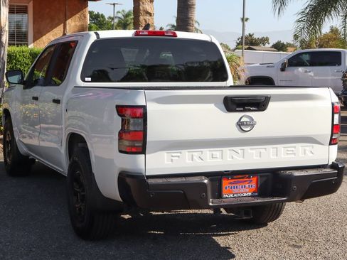 Used 2022 Nissan Frontier S w/ Technology Package RWD image 6