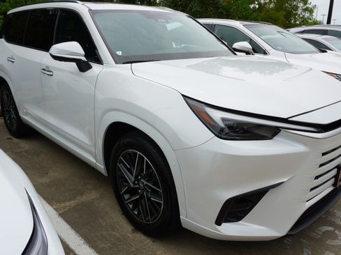 Certified 2026 Lexus TX 350 AWD w/ Technology Package image 3
