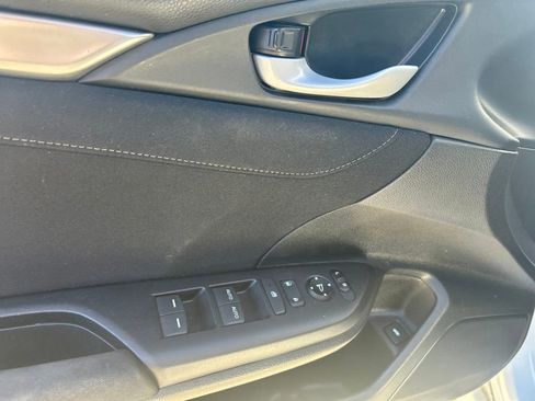 Used 2017 Honda Civic EX image 11