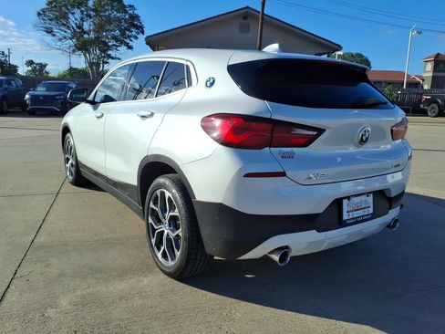 Used 2023 BMW X2 sDrive28i w/ Convenience Package FWD image 3