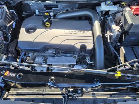 Used 2025 Chevrolet Equinox LT w/ Convenience Package II image 31