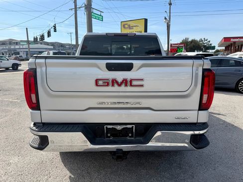 Used 2019 GMC Sierra 1500 SLT w/ SLT Premium Plus Package image 5